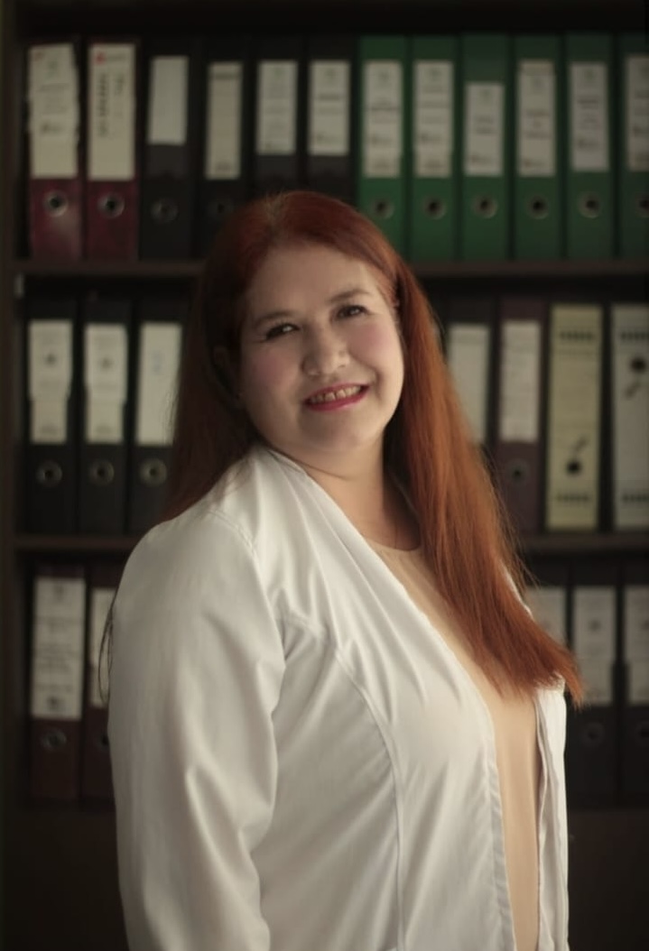 13. ALEJANDRA COVARRUBIAS